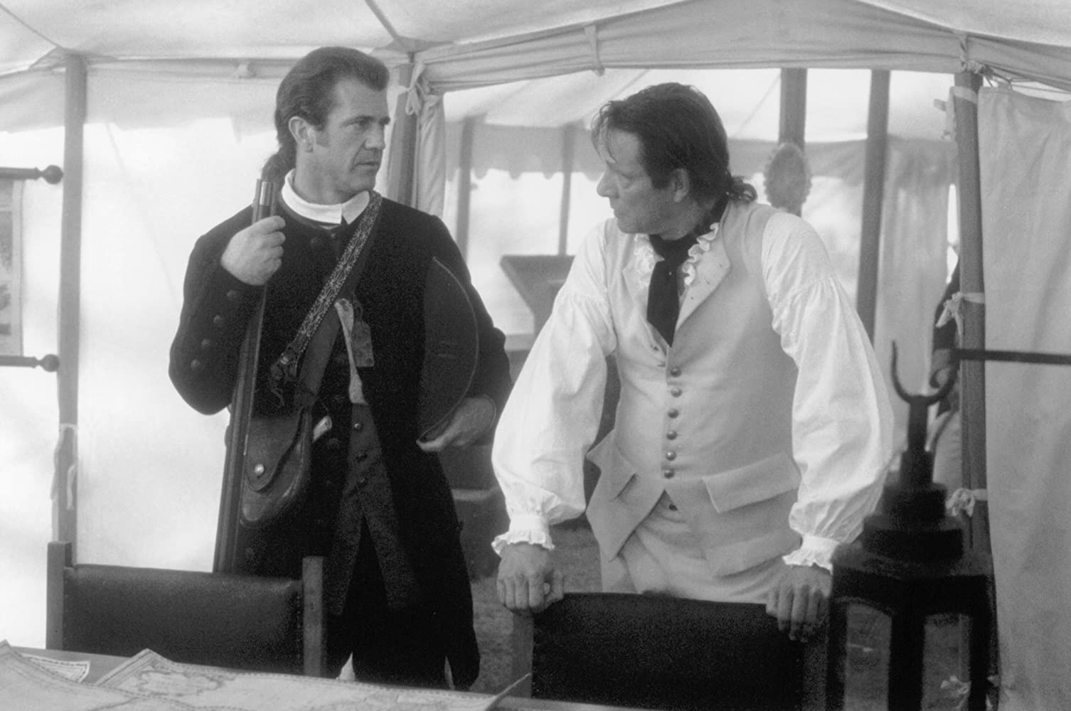 Mel Gibson e Chris Cooper sul set de Il Patriota