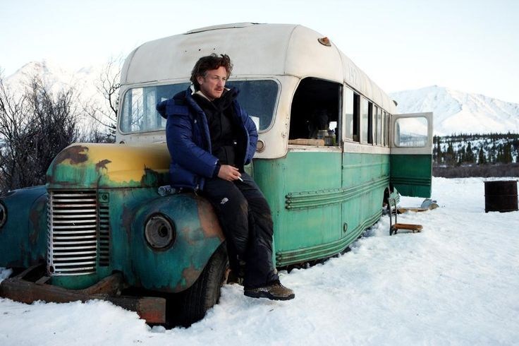 Into The Wild, la vera storia che ha ispirato il film di Sean Penn con la  colonna sonora di Eddie Vedder