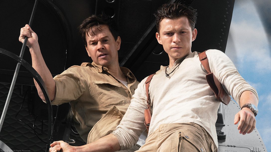 Tom Holland e Mark Wahlberg in Uncharted
