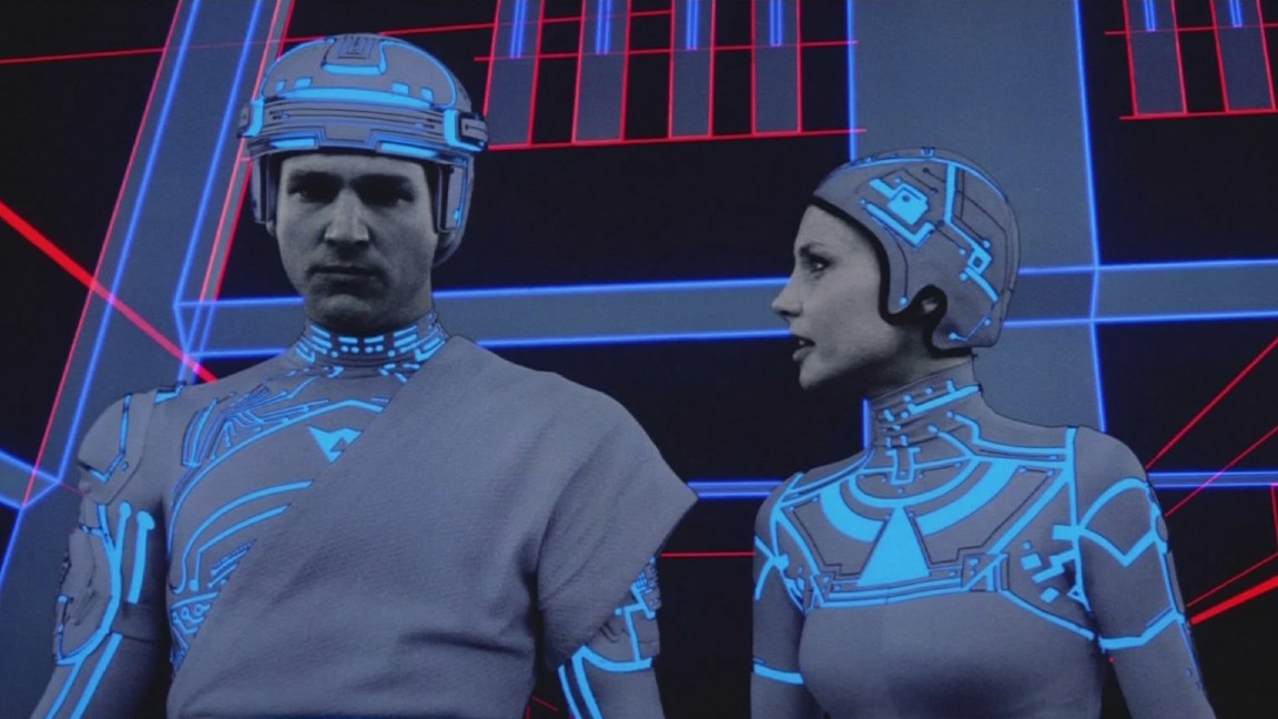 Jeff Bridges e Cindy Morgan sono Kevin Flynn/CLU e Lora/Yori in una scena di Tron