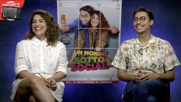un mondo sotto social