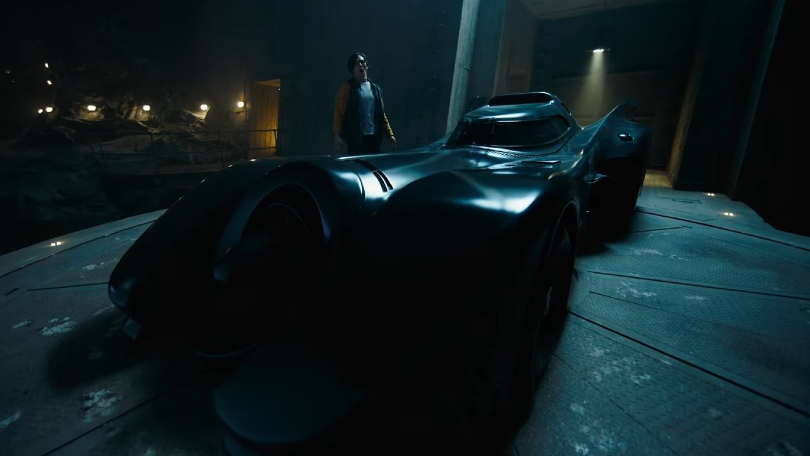 La Bat-Mobile del ciclo di Batman di Tim Burton di nuovo in azione