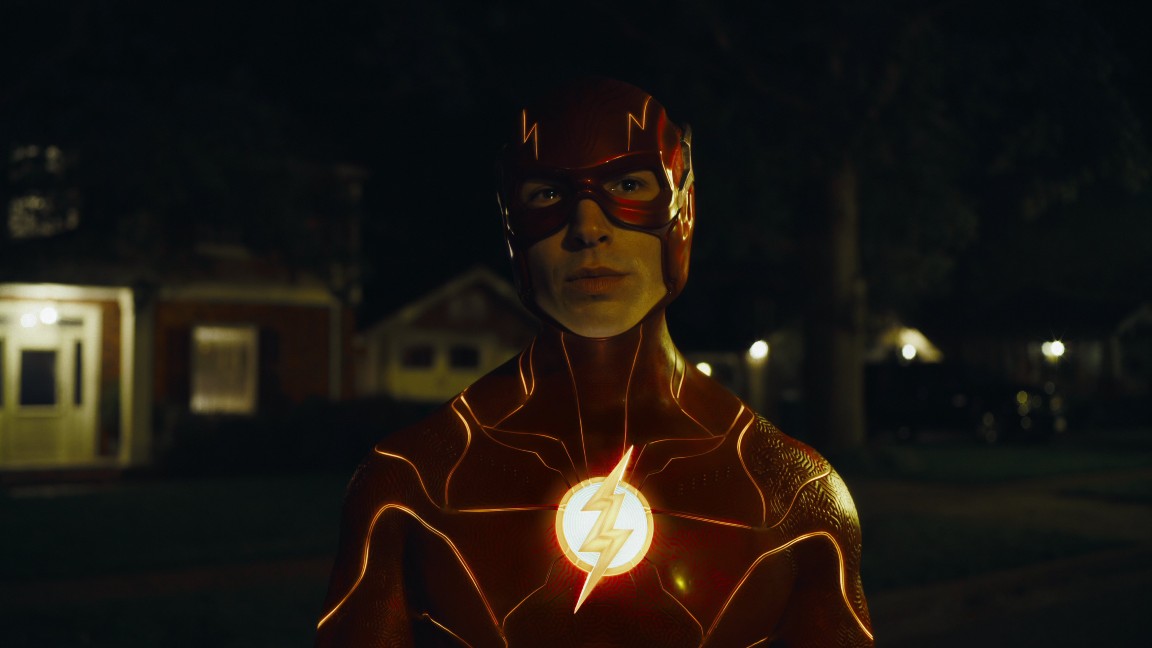 Ezra Miller in una scena di The Flash