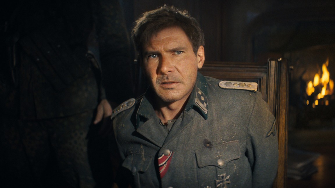 Nelle sequenze del prologo avventuroso del 1944, il deepfake a cui si sono prestati Mike Massa e Anthony Ingruber ha ottenuto risultati degni di nota in Indiana Jones e il Quadrante del Destino