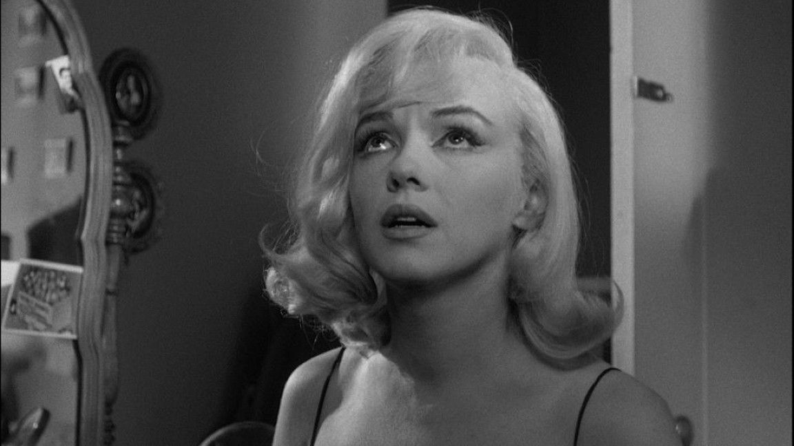 Marilyn Monroe è Roslyn Taber in una scena de Gli Spostati