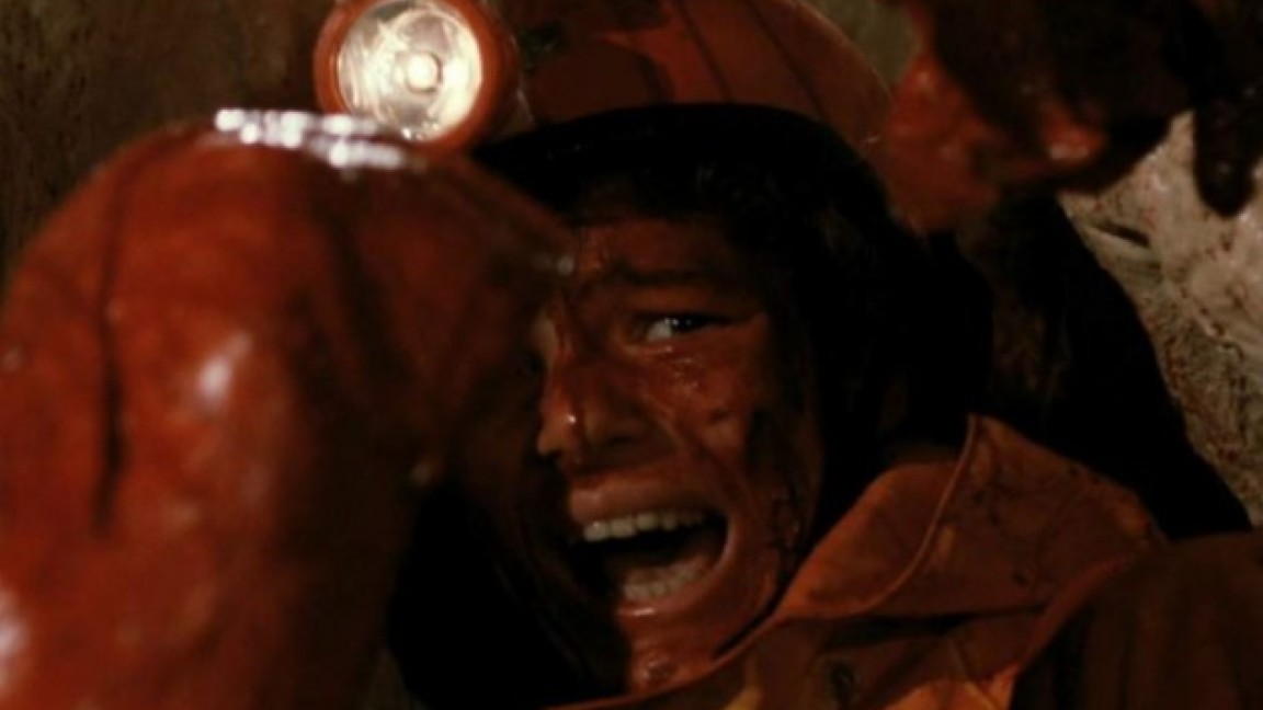 Alien 2 - Sulla Terra, l'esordio di Ciro Ippolito, fu firmato sotto pseudonimo: Sam Cromwell