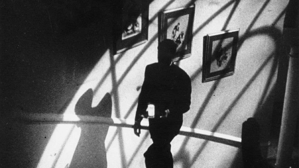Un inedito Cary Grant ne Il Sospetto, un film di Alfred Hitchcock - rarovideo channel