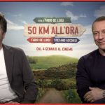 Fabio De Luigi e Stefano Accorsi in un momento del nostro incontro per parlare di 50 Km all'ora, al cinema dal 4 gennaio 2024