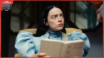 Emma Stone in una scena di Povere creature!, un film di Yorgos Lanthimos, ora al cinema