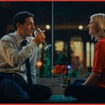 Vincent Dedienne e Clémence Poésy in un momento di Una bugia per due, un film di Rudy Milstein, al cinema dall'1 febbraio