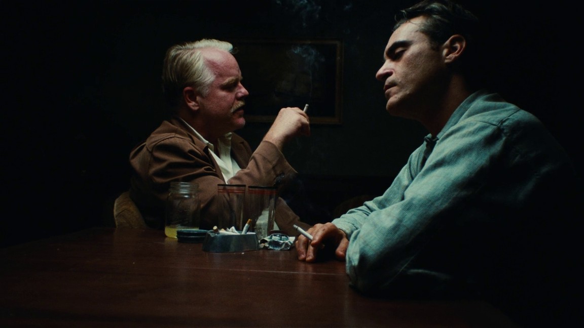 Quella scena di The Master, Joaquin Phoenix e Philip Seymour Hoffman, un dialogo serrato e una gara tra talenti