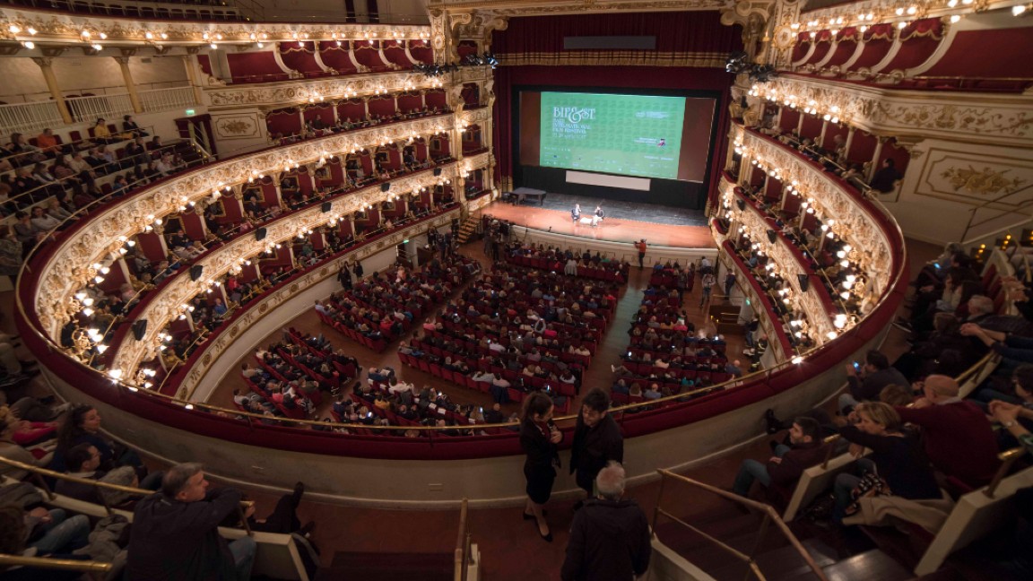 Il Teatro Petruzzelli di Bari, una delle tante location del Bif&st