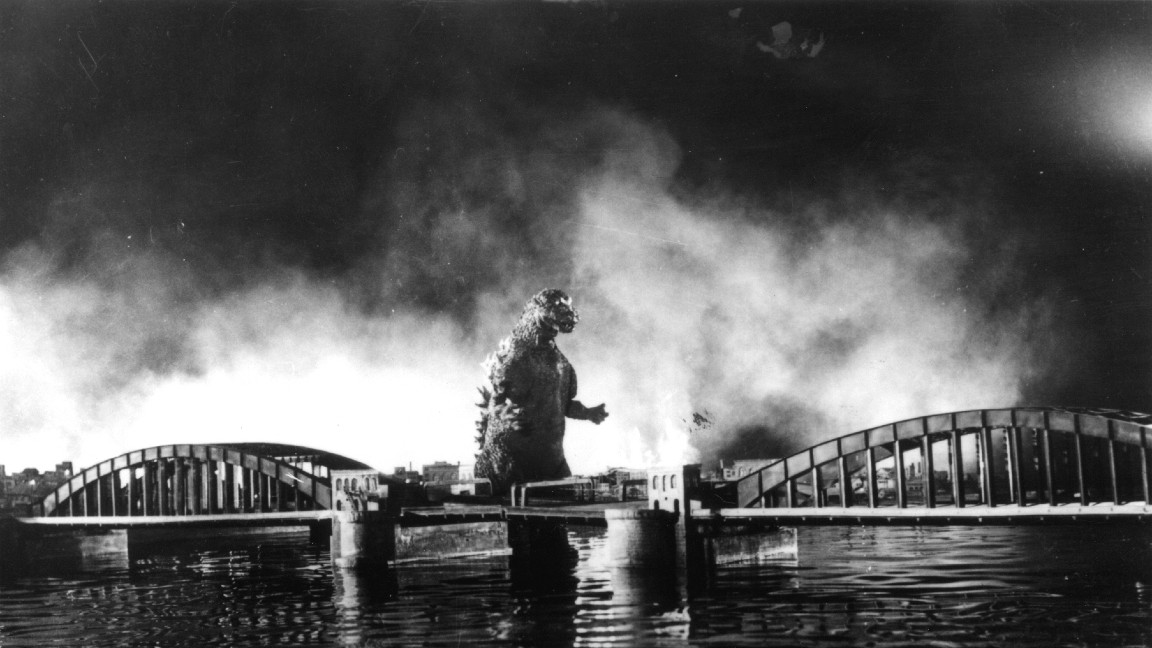 Godzilla di Ishirō Honda fu distribuito nei cinema nipponici il 27 ottobre 1954