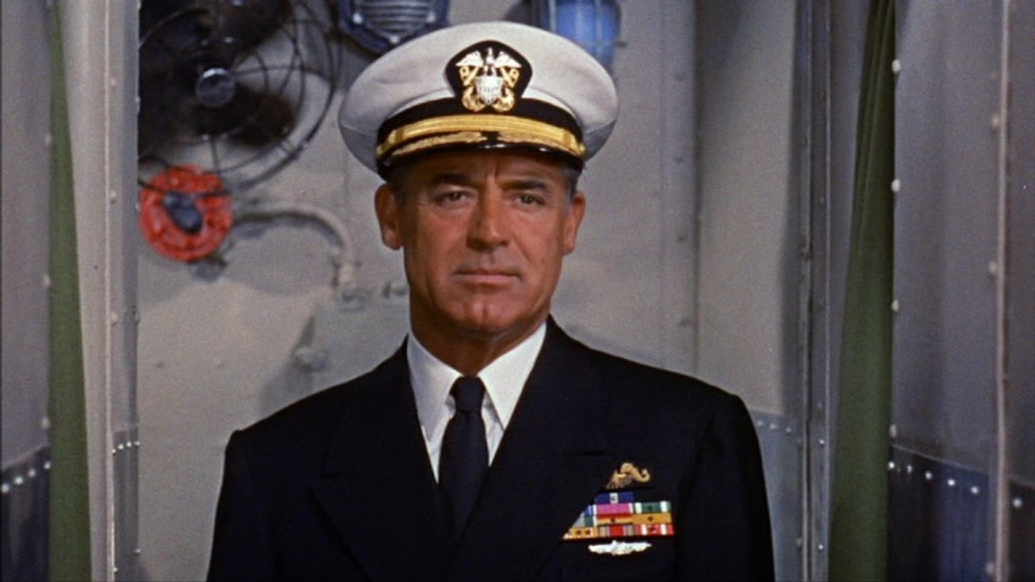 Cary Grant di nuovo a bordo di un sommergibile dopo Destinazione Tokyo, un film di Delmer Daves del 1943