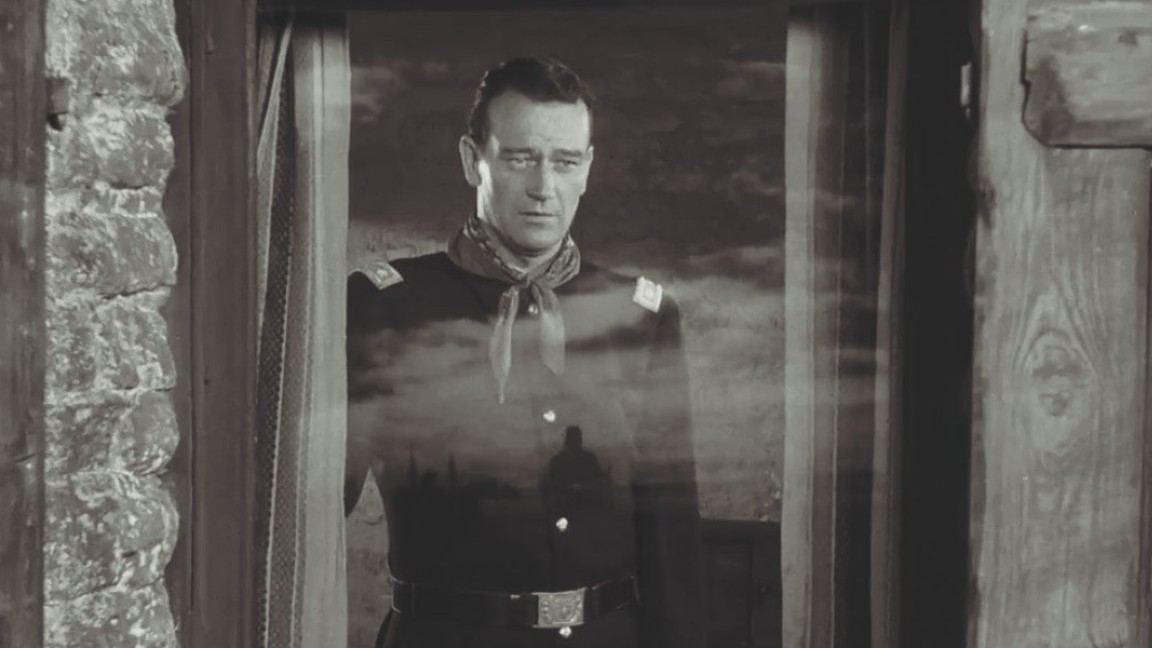 John Wayne in una scena de Il Massacro di Fort Apache, un film di John Ford del 1948