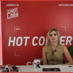 Noemi Brando in visita all'Hot Corner in sede romana, per parlare di Sei nell'anima, dal 2 maggio su Netflix