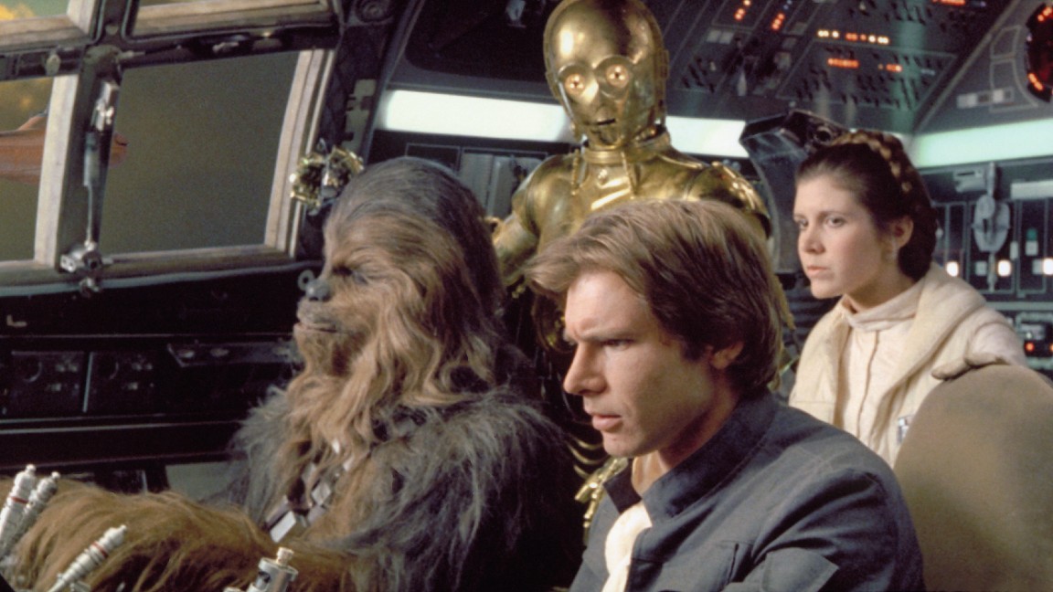 Harrison Ford, Peter Mayhew, Anthony Daniels e Carrie Fisher in un momento del film