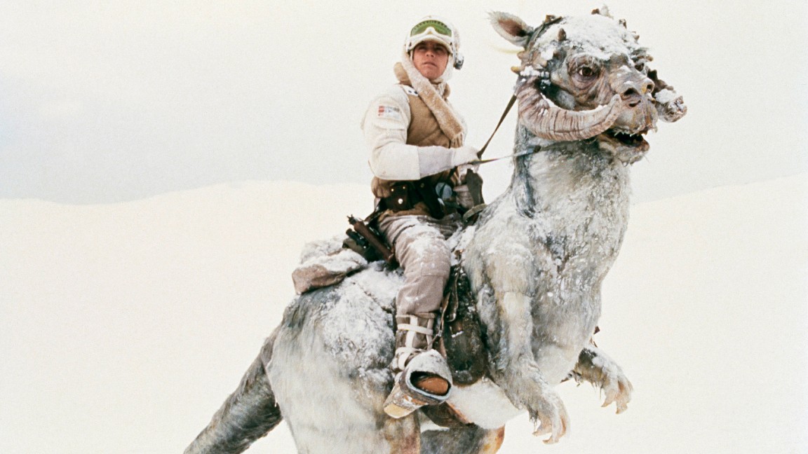 Luke Skywalker a cavallo del suo Tauntaun sul Pianeta Hoth