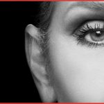 Un estratto del poster Io sono: Celine Dion, dal 25 giugno su Prime Video