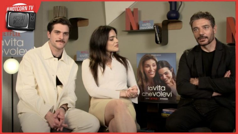 Alessio Lapice, Pina Turco e Giuseppe Zeno in un momento della nostra intervista per parlare di La Vita Che Volevi, dal 29 maggio su Netflix