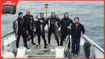 Una scena di Chevalier, un film di Athina Rachel Tsangari, dal 20 giugno al cinema con Trent Film