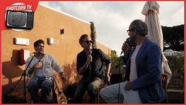 Filippo De Carli, Daniele Orazi e Andrea Morandi in un momento dell'incontro durante il Late Show with Hot Corn