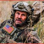 David Boreanaz in una scena di SEAL Team: La settima (e ultima) stagione sarà disponibile su Paramount+ a partire dall'11 agosto