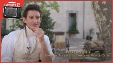 Pierre Niney ci accompagna dietro le quinte del nuovo adattamento de Il Conte di Montecristo, prossimamente nei cinema italiani