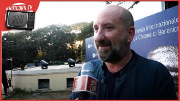Antonio Albanese in un momento della nostra intervista alla XXV edizione del premio internazionale Cinearti La Chioma di Berenice
