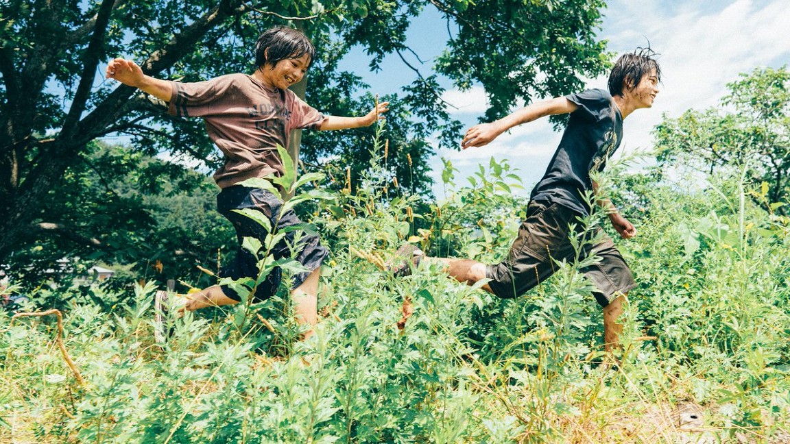 Soya Kurokawa e Yota Hiiragi in un momento del film