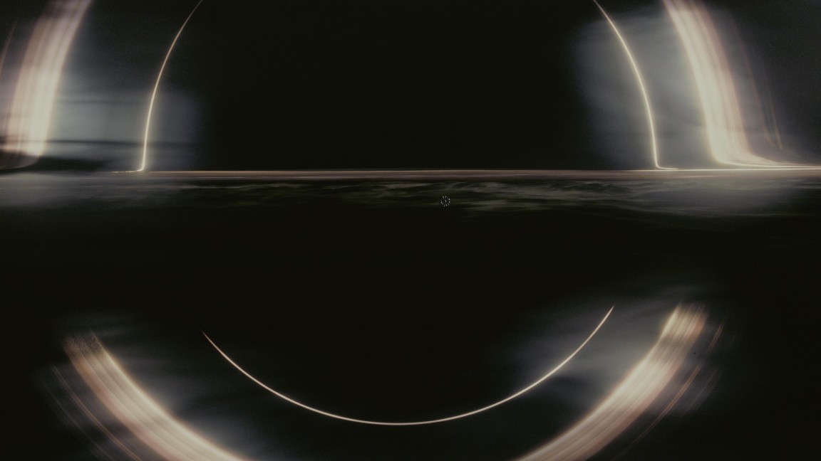 «Inoltrandoci nell'universo dobbiamo affrontare la realtà del viaggio interstellare. Dobbiamo arrivare molto al di là della nostra personale esistenza. Dobbiamo pensare non come individui, ma come specie...»