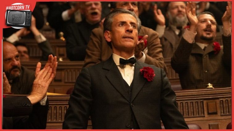 Gaetano Bruno in una scena di M - Il Figlio del Secolo