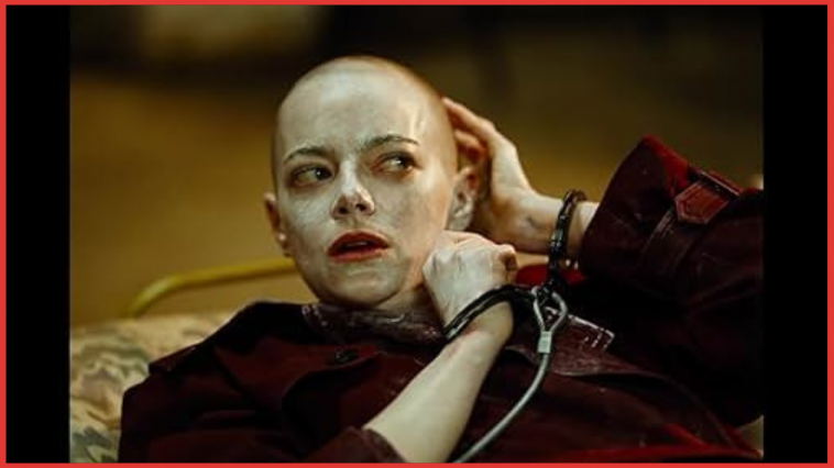 Emma Stone in una scena di Bugonia