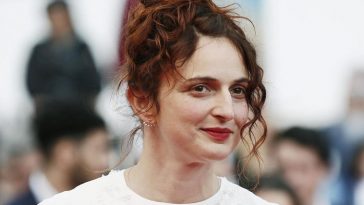 Alice Rohrwacher on the red carpet at Cannes71.