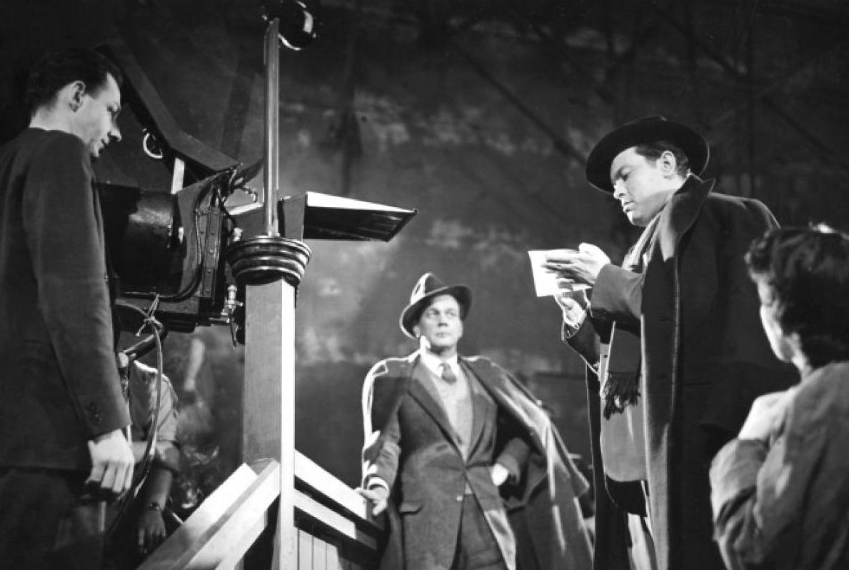 Carol Reed directs Orson Welles as Joseph Cotton looks on
